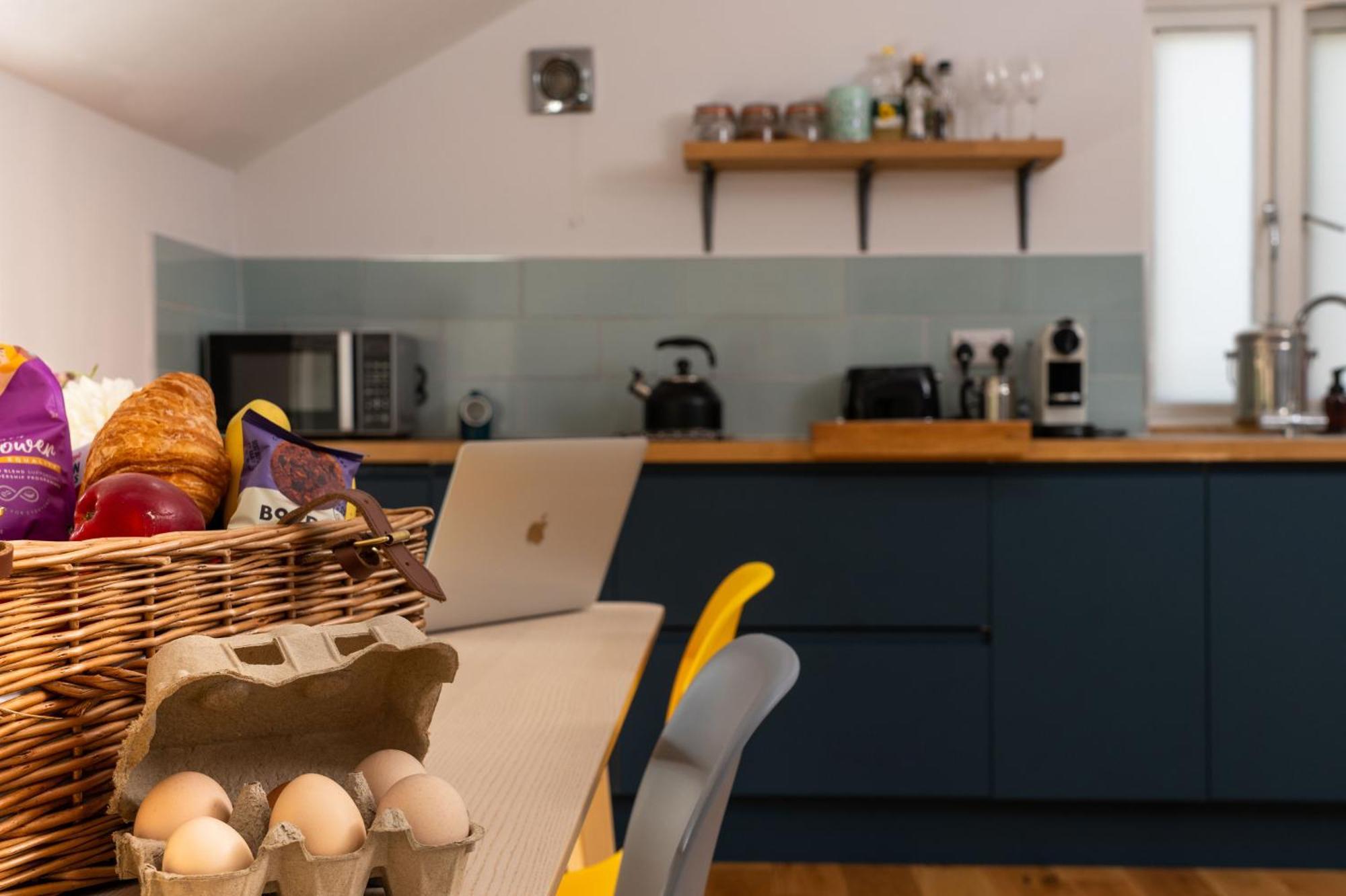 Little Willow Bank - 1 Bed Luxury Apartment Between Salisbury And The New Forest Exteriér fotografie